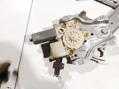 Peça sobressalente para automóvel em segunda mão motor elevador vidro dianteiro direito por toyota avensis (_t25_) 2.0 (azt250_) referências oem iam 0130822032