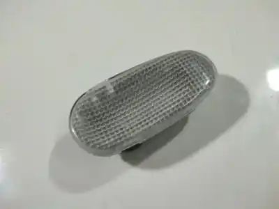 Peça sobressalente para automóvel em segunda mão luz da chapa de matrícula por opel omega b 2.0 16v cat (x 20 xev / l34) referências oem iam 90508661