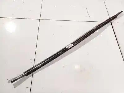 Peça sobressalente para automóvel em segunda mão plásticos por toyota avensis (_t25_) 2.2 d-cat (adt251_) referências oem iam 