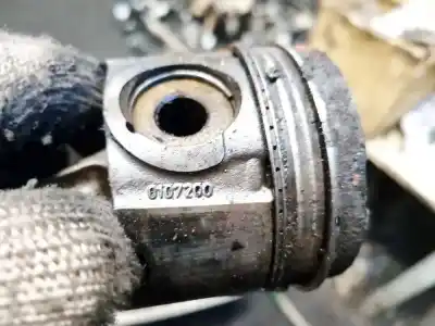Peça sobressalente para automóvel em segunda mão pistão por opel vectra c (z02) 2.2 dti 16v (f69) referências oem iam 0107200  