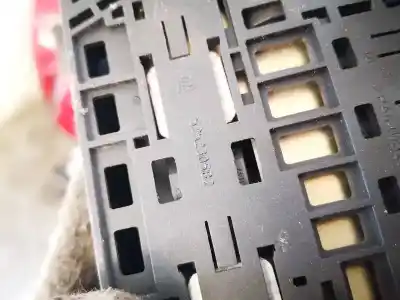 Second-hand car spare part fuse box unit for bmw 3 (e30) m3 2.3 oem iam references 20999170  525230582