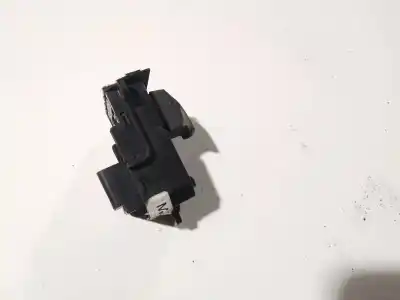 Pièce détachée automobile d'occasion commande de lève vitre avant gauche pour opel corsa a fastback (s83) 1.2 i (f08, m08, f68, m68) références oem iam   