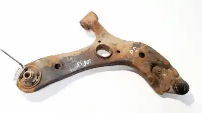 Pezzo di ricambio per auto di seconda mano braccio sospensione inferiore anteriore destro per toyota auris (_e15_) 2.0 d-4d (ade150_) riferimenti oem iam 