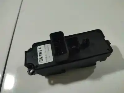 Peça sobressalente para automóvel em segunda mão botão / interruptor elevador vidro dianteiro esquerdo por mazda 2 (dy) 1.4 referências oem iam 05074535  05 0745 35, dd10 66 350b, dd1066350b