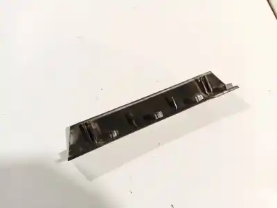 Pezzo di ricambio per auto di seconda mano plastiche per opel astra h (a04) 1.9 cdti (l48) riferimenti oem iam 331985437  