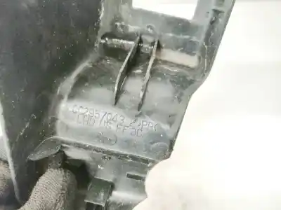 Автозапчастина б/у пластика для mazda 5 (cr) 2.0 cd (cr19) посилання на oem iam cc9570432  