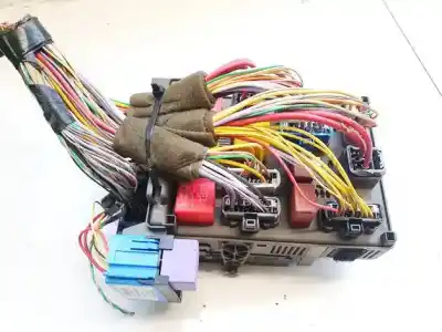 Second-hand car spare part fuse box unit for renault espace iv (jk0) 2.2 dci turbodiesel oem iam references 8200316855  8200301377, 8200283812