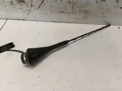 Pezzo di ricambio per auto di seconda mano antenna per toyota corolla (e12) 2.0 d-4d sol berlina riferimenti oem iam   