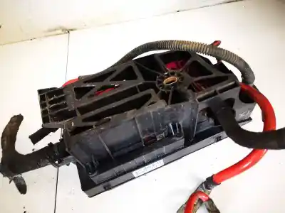 Pièce détachée automobile d'occasion boîtes à fusibles pour opel zafira / zafira family b (a05) 1.9 cdti (m75) références oem iam 13242781  5dk009464-10