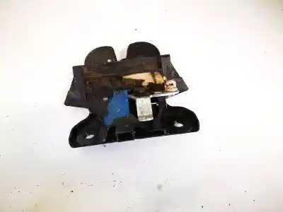 Автозапчасти б/у замок багажника/ворот за audi a4 avant (b5) 1.8 ссылки oem iam 8d9827520a  