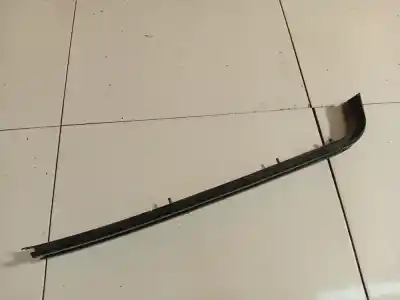 Pezzo di ricambio per auto di seconda mano plastica per opel combo 1.7 16v cdti riferimenti oem iam 077wc1807  077wc18 07