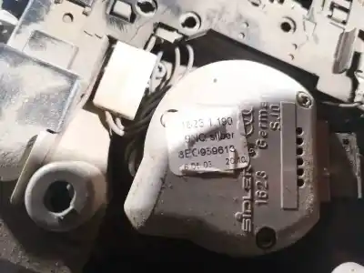 Автозапчастина б/у внутрішне світло для audi a3 (8p1) 2.0 tdi 16v посилання на oem iam 8e0959613  