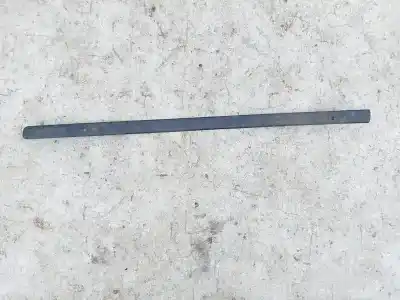 Peça sobressalente para automóvel em segunda mão plásticos por opel meriva b 1.7 16v cdti referências oem iam 93318766