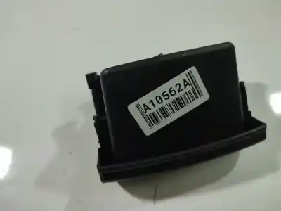 Автозапчастина б/у бардачок для skoda octavia ii (1z3) 1.6 tdi посилання на oem iam   