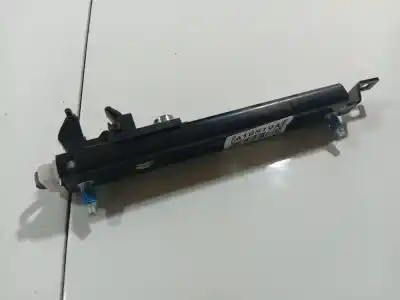 Pezzo di ricambio per auto di seconda mano gancio cintura anteriore sinistro per opel astra h (a04) 1.9 cdti (l48) riferimenti oem iam 13166032