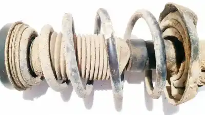 Second-hand car spare part shock absorber spring for bmw 3 (e30) m3 2.3 oem iam references   