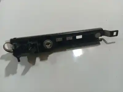 Pezzo di ricambio per auto di seconda mano gancio cintura anteriore destro per opel astra h (a04) 1.9 cdti (l48) riferimenti oem iam 13166032