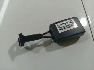 Pezzo di ricambio per auto di seconda mano gancio cintura posteriore sinistro per opel astra h (a04) 1.9 cdti (l48) riferimenti oem iam 401266978