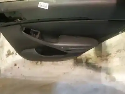 Peça sobressalente para automóvel em segunda mão forra / revestimento da porta traseira direita por toyota avensis (_t25_) 2.2 d-cat (adt251_) referências oem iam 