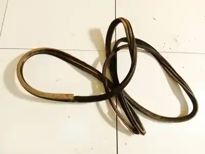 Pezzo di ricambio per auto di seconda mano gomma contorno porta per audi a6 avant (c4) 2.5 tdi riferimenti oem iam 