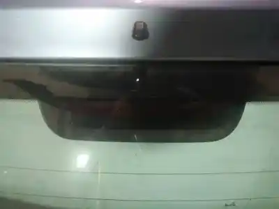 Peça sobressalente para automóvel em segunda mão farolim de travão central por mazda 2 (dy) 1.4 referências oem iam 