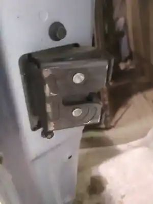 Peça sobressalente para automóvel em segunda mão fechadura do mala por mazda 2 (dy) 1.4 referências oem iam 