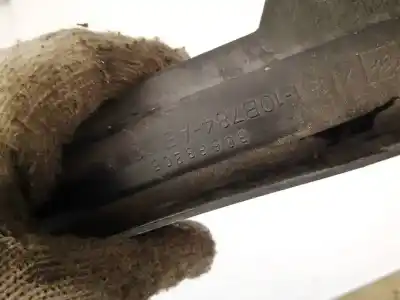 Pezzo di ricambio per auto di seconda mano plastica per volvo v50 (545) 2.0 d riferimenti oem iam 30683205  