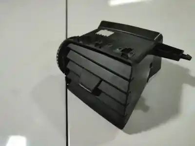 Автозапчастина б/у аераційна решіта для renault megane iii fastback (bz0/1_, b3_) 1.6 16v (bz1b, bz1h) посилання на oem iam   