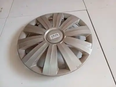 Автозапчасти б/у колпачки ​​ступицы за toyota avensis (_t25_) 2.0 d-4d (adt250_) ссылки oem iam 