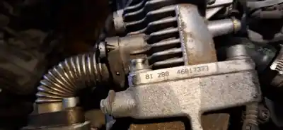 Peça sobressalente para automóvel em segunda mão borboleta de admissão por fiat stilo (192_) 1.9 jtd (192_xe1a) referências oem iam 46817373  