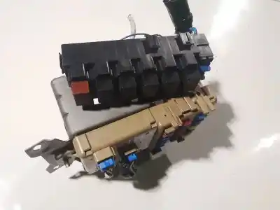 Second-hand car spare part fuse box unit for subaru forester (sg_) 2.0 x awd (sg5) oem iam references lb100603b  