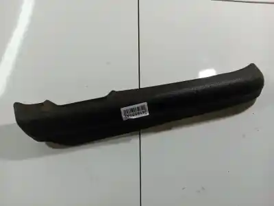 Peça sobressalente para automóvel em segunda mão plásticos por peugeot 406 (8b) 1.9 td referências oem iam 9621036777