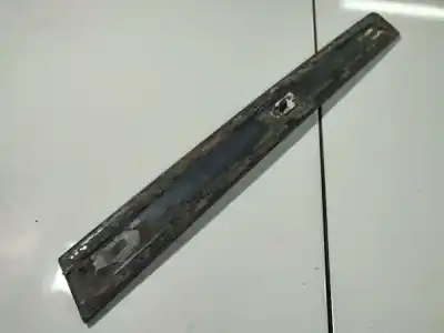 Автозапчастина б/у молдинг для audi a3 (8p1) 2.0 tdi 16v посилання на oem iam 8p3853984  8p3853984