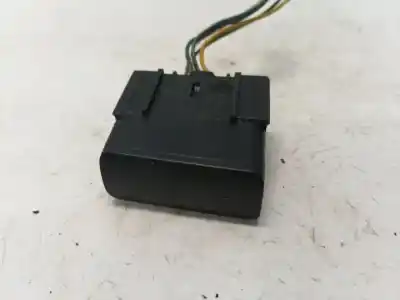 Pezzo di ricambio per auto di seconda mano Pezzi Vari per TOYOTA COROLLA (E12) 2.0 D-4D Sol Berlina Riferimenti OEM IAM 5553802020  55538-02020, 8339 1 ND, 83391ND