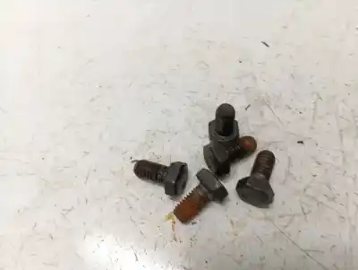 Tweedehands auto-onderdeel diverse onderdelen voor bmw 3 (e30) m3 2.3 oem iam-referenties 