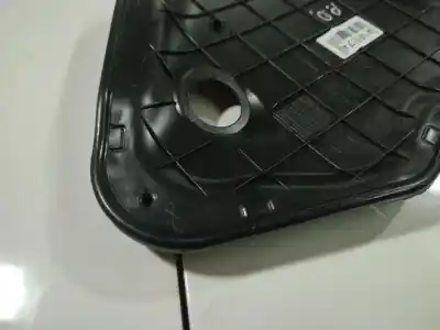 Pezzo di ricambio per auto di seconda mano plastica per audi a3 (8p1) 2.0 tdi riferimenti oem iam 8r4837916  8r4 837 916