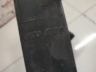 Peça sobressalente para automóvel em segunda mão plásticos por nissan qashqai / qashqai +2 i (j10, nj10, jj10e) 1.6 referências oem iam 62823  62823, jd20a