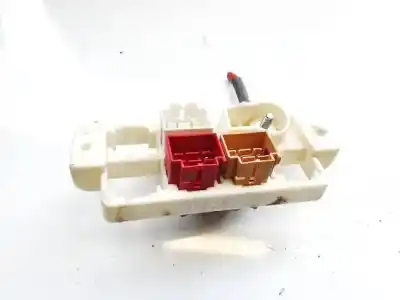 Peça sobressalente para automóvel em segunda mão caixa de fusíveis e relés por seat exeo st (3r5) (2009>) 2.0 tdi referências oem iam 4f1937545