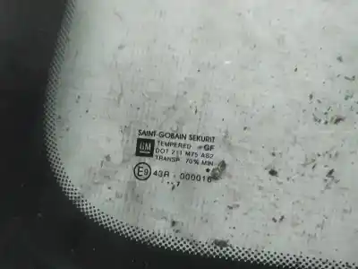 Peça sobressalente para automóvel em segunda mão vidro traseiro esquerdo por opel combo 1.7 16v cdti referências oem iam   