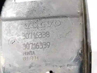 Pezzo di ricambio per auto di seconda mano plastica per volvo v50 (545) 2.0 d riferimenti oem iam 30716338  30716339