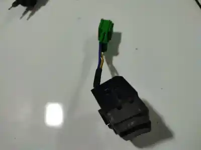 Second-hand car spare part switch for volvo v50 (545) 1.6 d oem iam references 8691530
