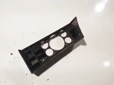 Pezzo di ricambio per auto di seconda mano plastica per bmw 3 (e30) m3 2.3 riferimenti oem iam 331985437  13127864