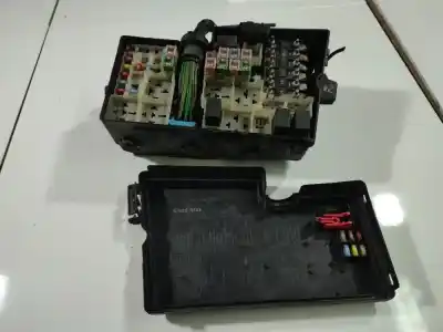 Second-hand car spare part fuse box unit for volvo v50 (545) 1.6 d oem iam references 8686040