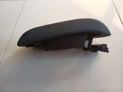 Автозапчасти б/у центральный подлокотник за nissan bluebird hatchback (t72, t12) 1.6 ссылки oem iam   