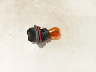 Pezzo di ricambio per auto di seconda mano Pezzi Vari per VOLVO V50 (545) 2.0 D Riferimenti OEM IAM PY21W  