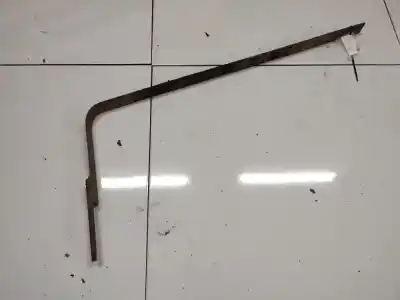 Peça sobressalente para automóvel em segunda mão plásticos por peugeot 406 (8b) 1.9 td referências oem iam 