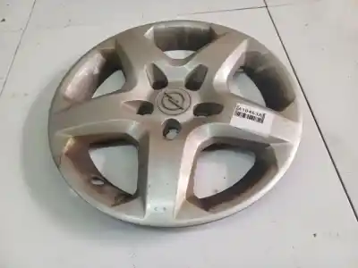 Pezzo di ricambio per auto di seconda mano Coprimozzi per BMW 3 (E30) M3 2.3 Riferimenti OEM IAM 132405430  13240543-0, 13240544