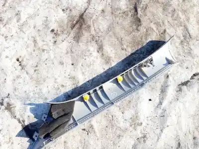 Pezzo di ricambio per auto di seconda mano plastica per volvo v50 (545) 2.0 d riferimenti oem iam   