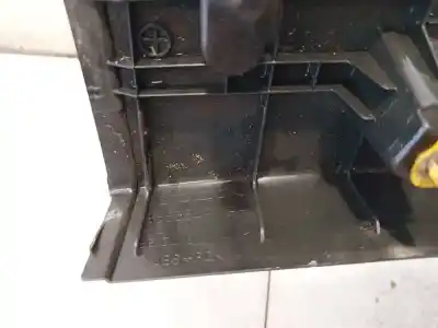 Pezzo di ricambio per auto di seconda mano plastica per volvo v50 (545) 2.0 d riferimenti oem iam 8663549  