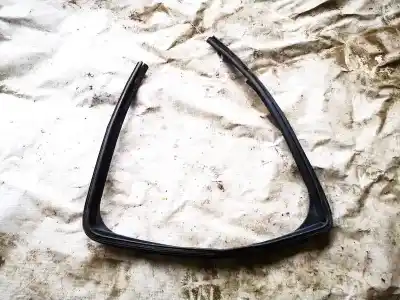 Peça sobressalente para automóvel em segunda mão junta vedante da porta por citroen c3 ii (sc_) 1.4 hdi 70 (sc8hzc, sc8hr0, sc8hp4) referências oem iam 